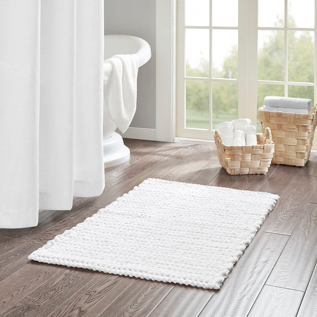 Madison Park Lasso 100% Cotton Chenille Chain Stitch Rug - White - 24x40"