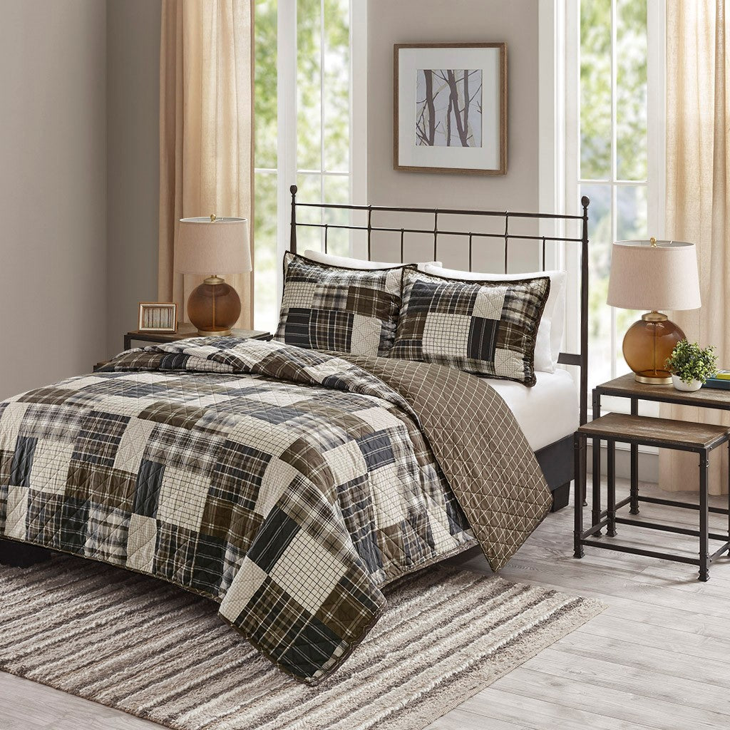 Madison Park Timber 3 Piece Reversible Printed Quilt Set - Black / Brown - King Size / Cal King Size