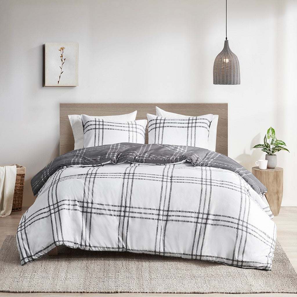 Intelligent Design  Pike Plaid Reversible Duvet Cover Set - White / Gray  - Full Size / Queen Size Shop Online & Save - ExpressHomeDirect.com